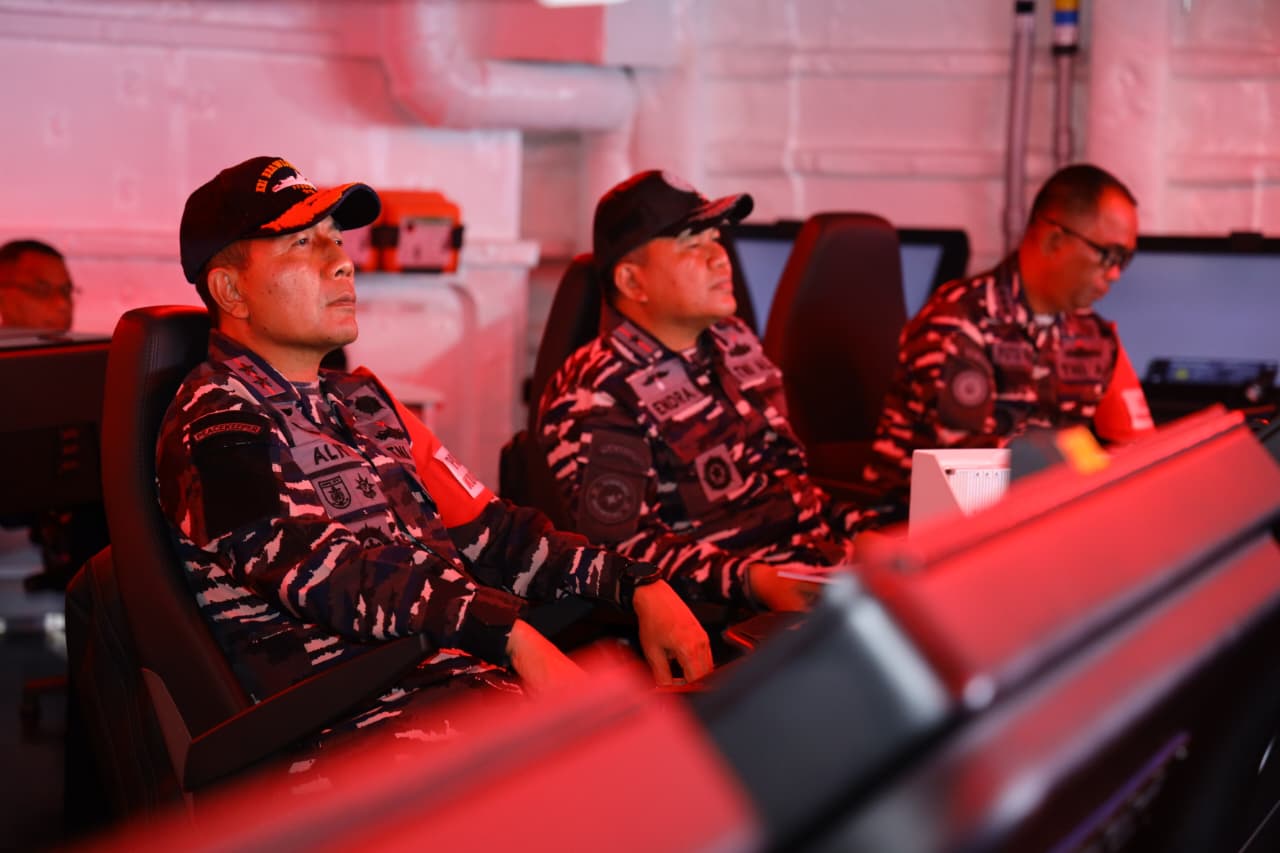 Pangkoarmada II Pimpin Serial Latihan Unsur Kogasgabfib Latopshantai 2025